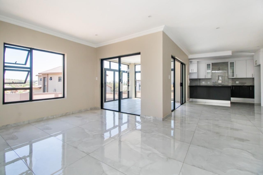 5 Bedroom Property for Sale in Pretoria North Gauteng