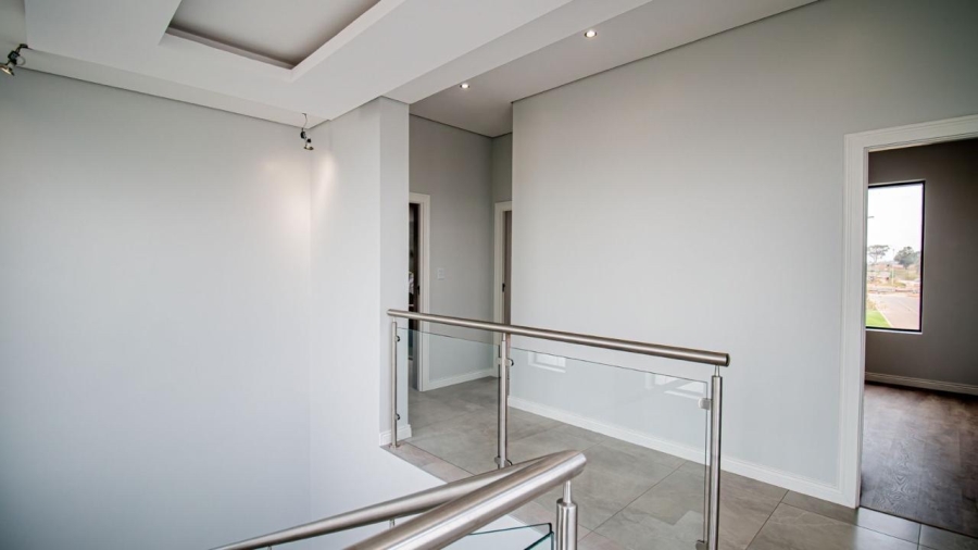5 Bedroom Property for Sale in Pretoria North Gauteng