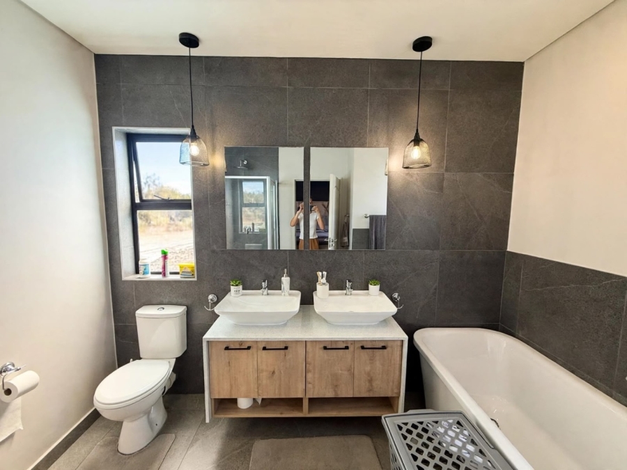 5 Bedroom Property for Sale in Pretoria North Gauteng