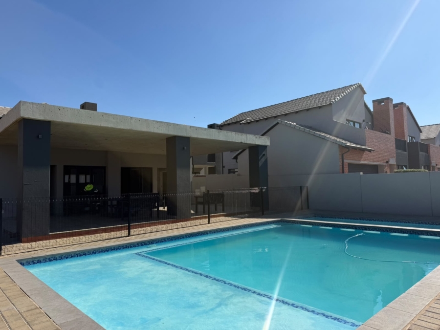 5 Bedroom Property for Sale in Pretoria North Gauteng