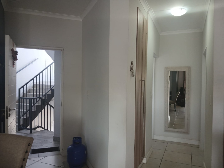 To Let 2 Bedroom Property for Rent in Linbro Park Gauteng