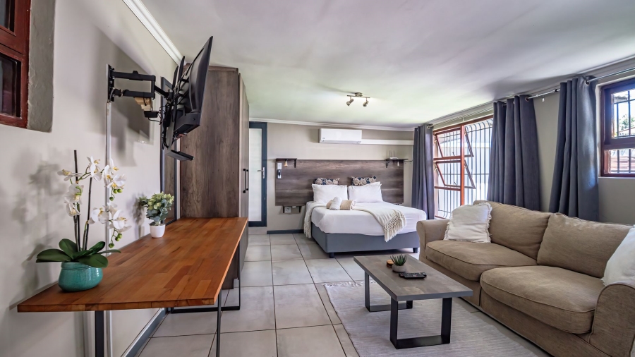 6 Bedroom Property for Sale in Sharon Park Gauteng