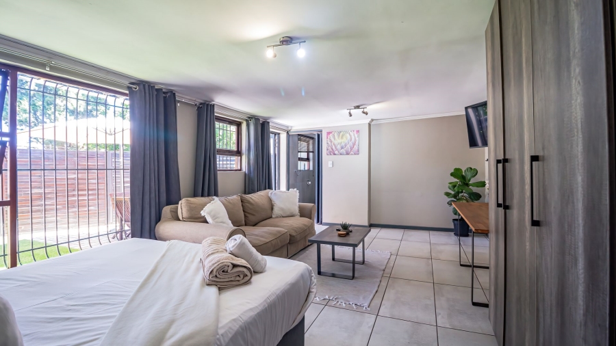 6 Bedroom Property for Sale in Sharon Park Gauteng