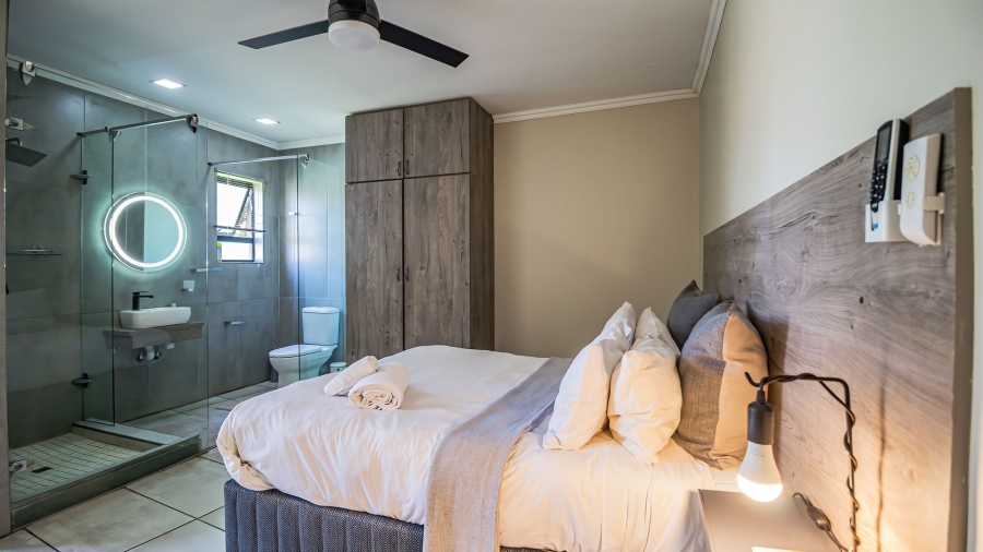 6 Bedroom Property for Sale in Sharon Park Gauteng
