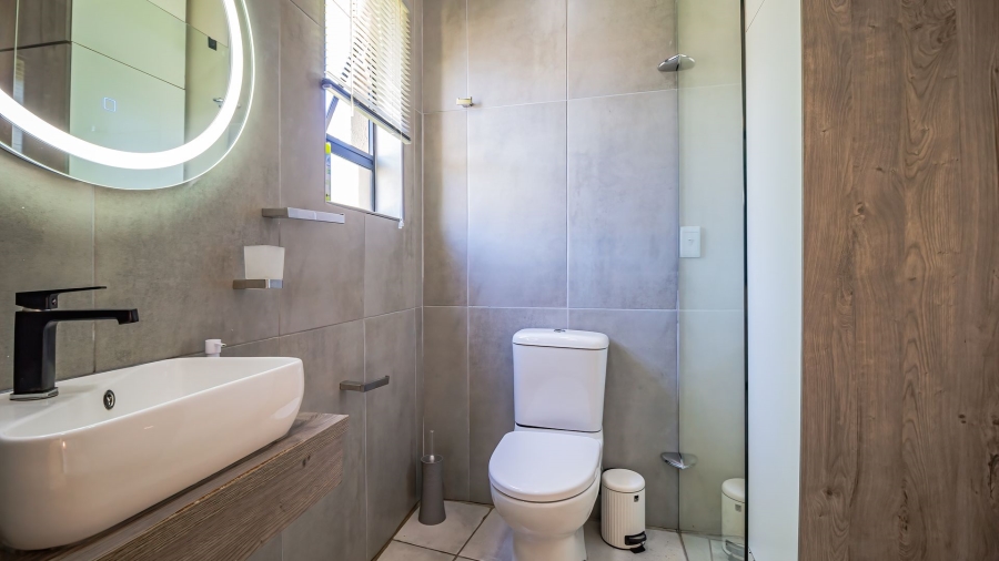 6 Bedroom Property for Sale in Sharon Park Gauteng