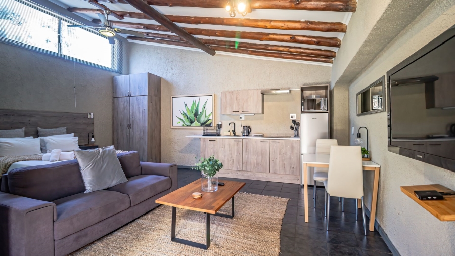 6 Bedroom Property for Sale in Sharon Park Gauteng