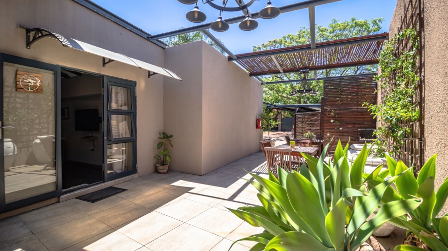 6 Bedroom Property for Sale in Sharon Park Gauteng