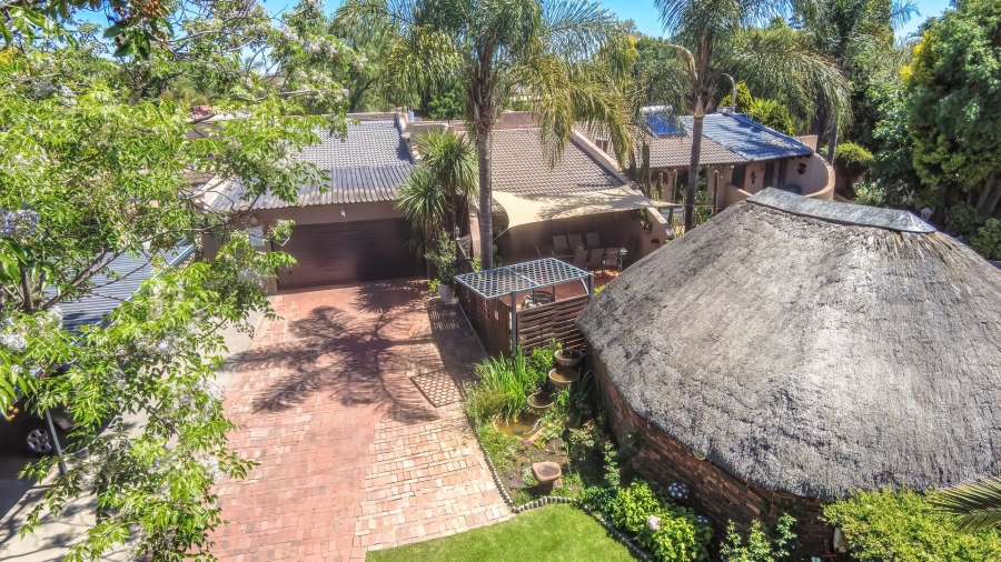 6 Bedroom Property for Sale in Sharon Park Gauteng