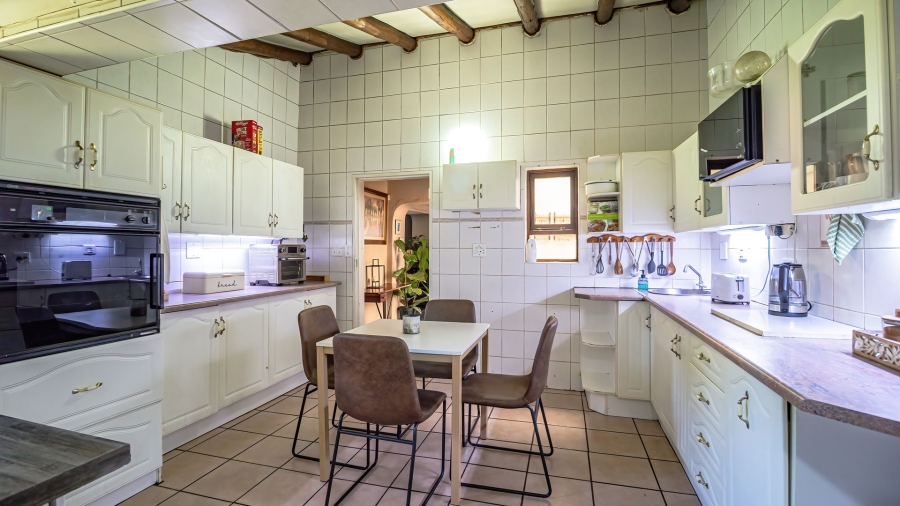 6 Bedroom Property for Sale in Sharon Park Gauteng