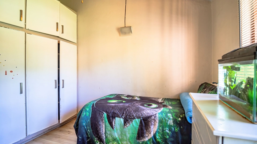 6 Bedroom Property for Sale in Sharon Park Gauteng
