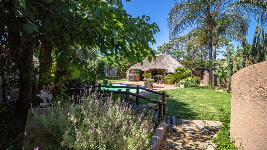 6 Bedroom Property for Sale in Sharon Park Gauteng