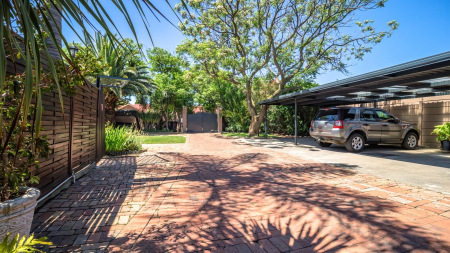 6 Bedroom Property for Sale in Sharon Park Gauteng