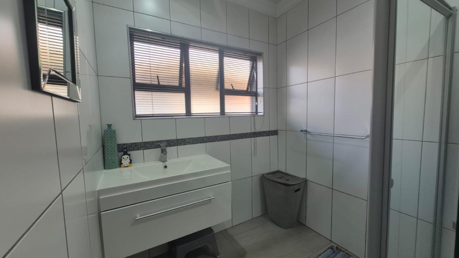 3 Bedroom Property for Sale in Raslouw Glen Gauteng