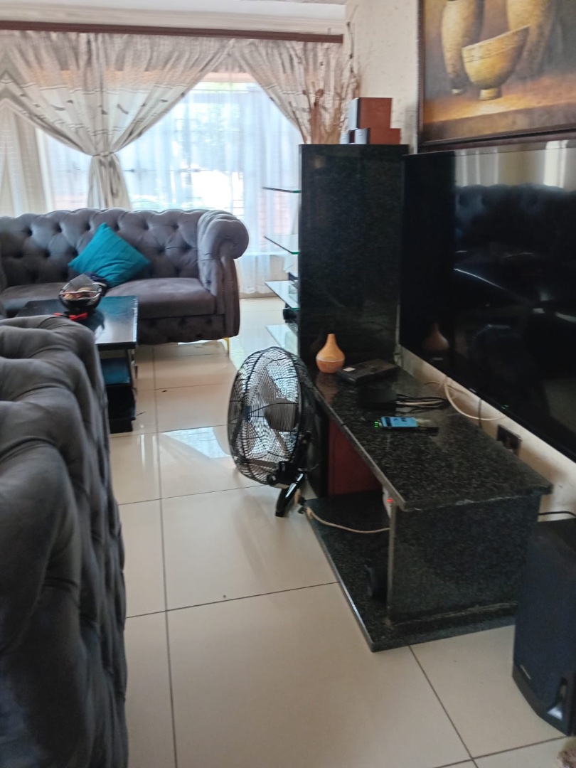  Bedroom Property for Sale in Mamelodi East Gauteng