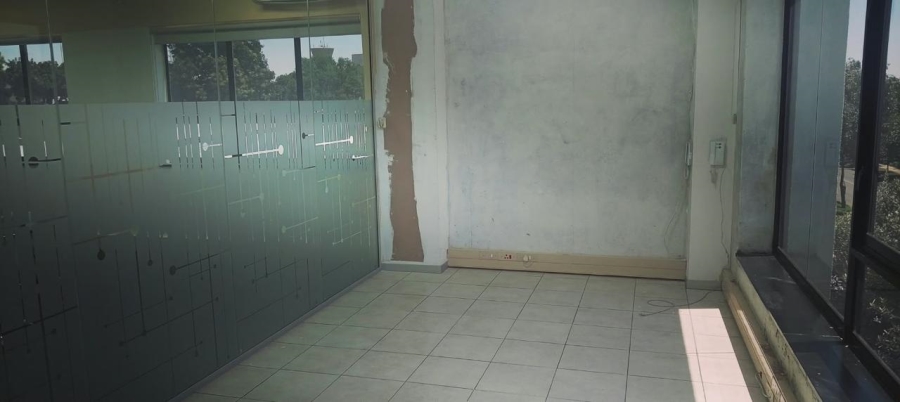 To Let Commercial Property for Rent in Midridge Park Gauteng