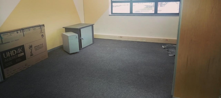 To Let Commercial Property for Rent in Midridge Park Gauteng
