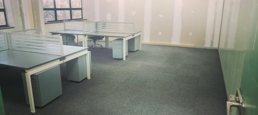 To Let Commercial Property for Rent in Midridge Park Gauteng