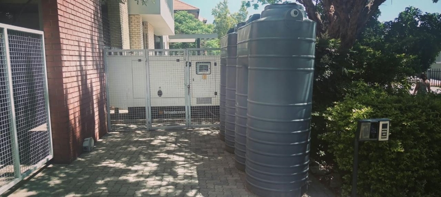 To Let Commercial Property for Rent in Midridge Park Gauteng