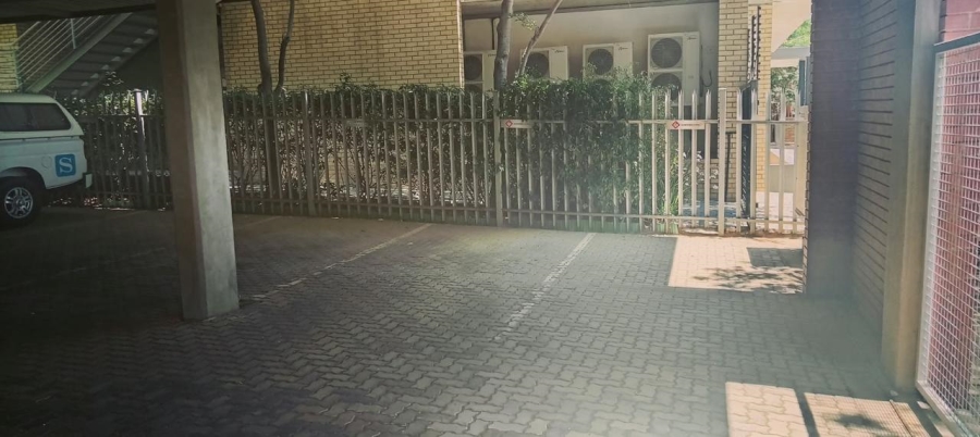To Let Commercial Property for Rent in Midridge Park Gauteng