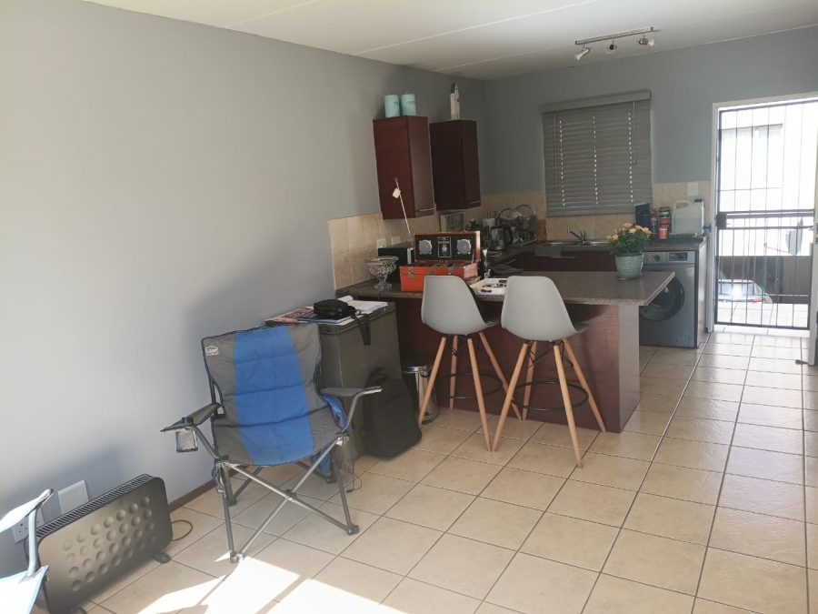 1 Bedroom Property for Sale in Rietfontein SH Gauteng