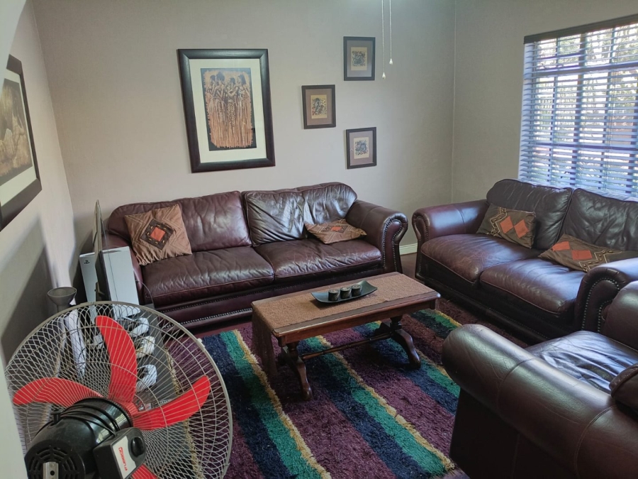 3 Bedroom Property for Sale in Dorandia Gauteng