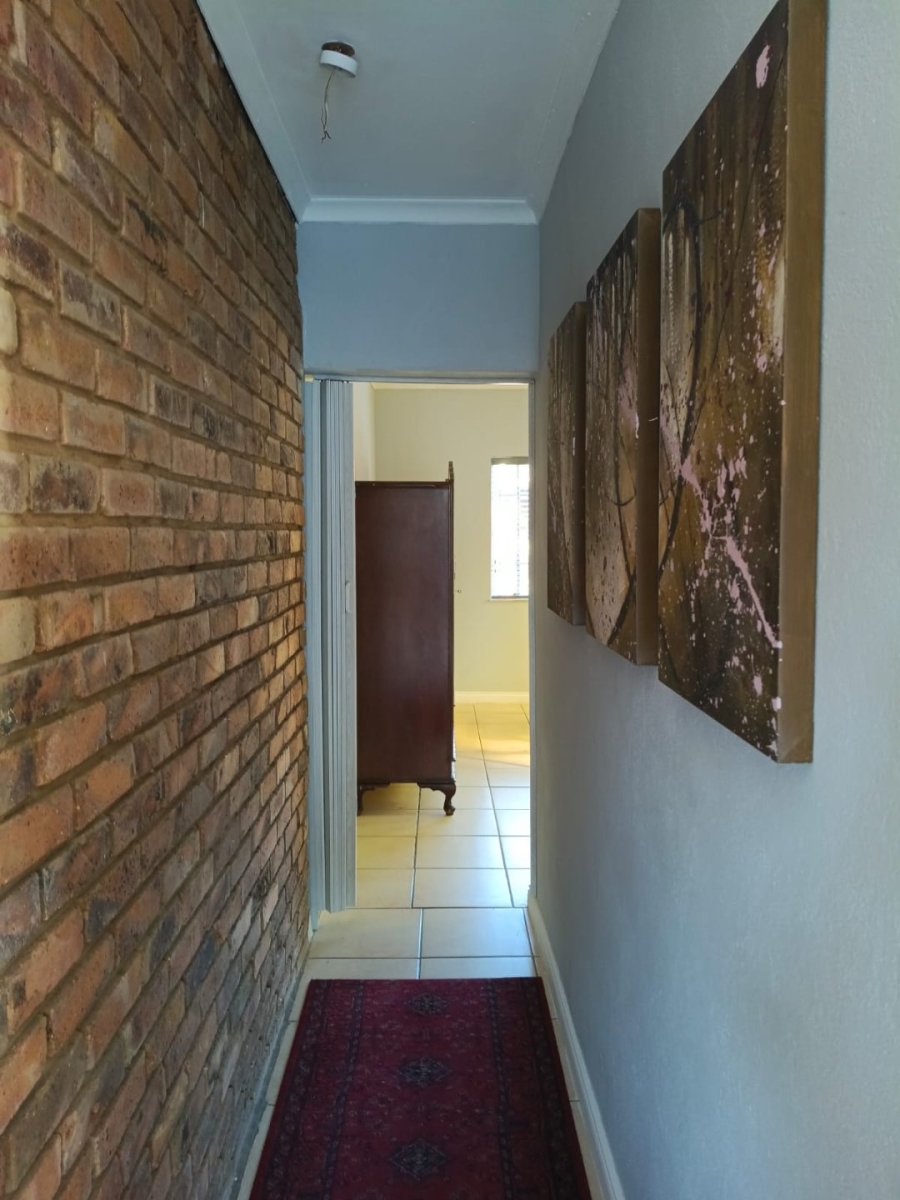 3 Bedroom Property for Sale in Dorandia Gauteng