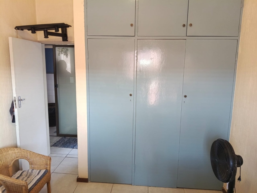 2 Bedroom Property for Sale in Dorandia Gauteng