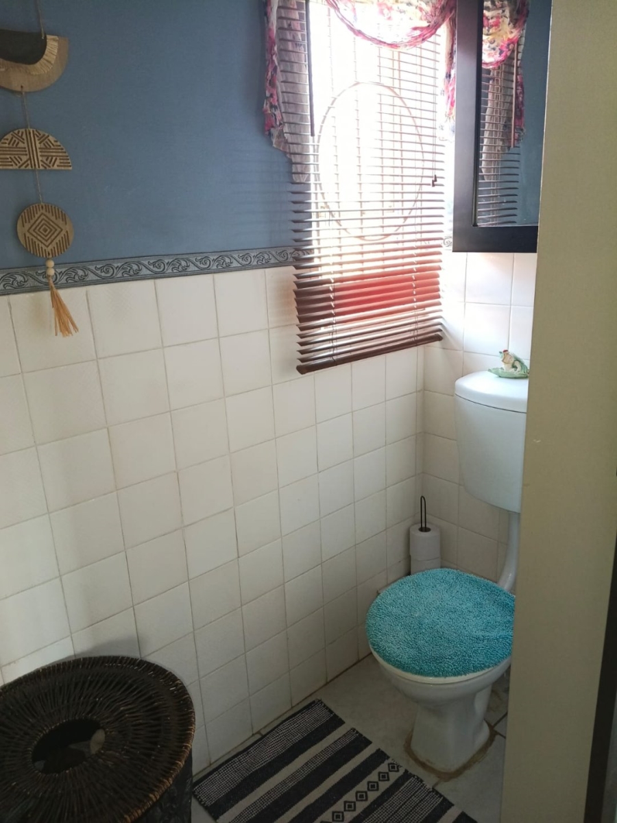 2 Bedroom Property for Sale in Dorandia Gauteng