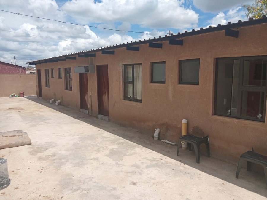 4 Bedroom Property for Sale in Ga-Rankuwa Unit 23 Gauteng