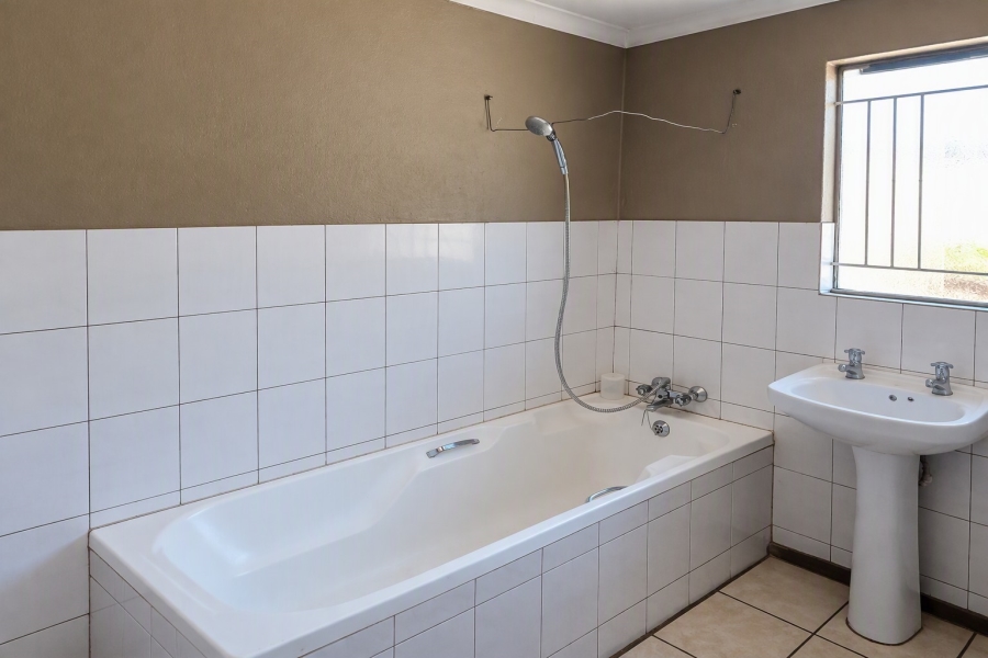 2 Bedroom Property for Sale in Southfork Gauteng