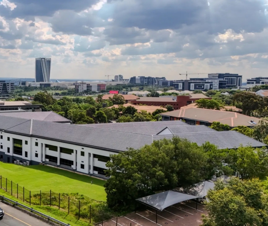 To Let Commercial Property for Rent in Vorna Valley Gauteng