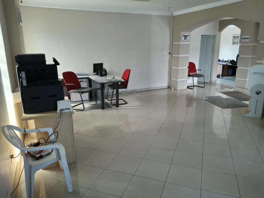 5 Bedroom Property for Sale in Robertsham Gauteng