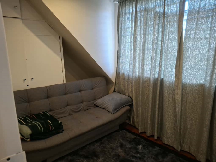 5 Bedroom Property for Sale in Robertsham Gauteng