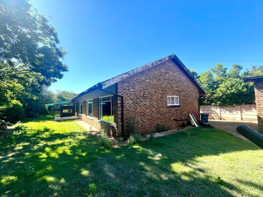 To Let 5 Bedroom Property for Rent in Valhalla Gauteng