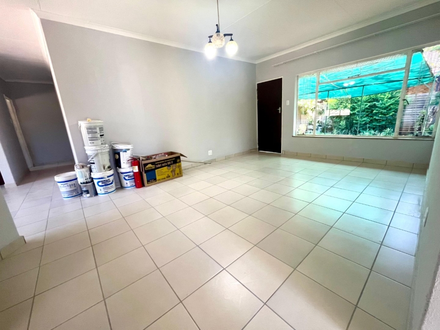 To Let 5 Bedroom Property for Rent in Valhalla Gauteng