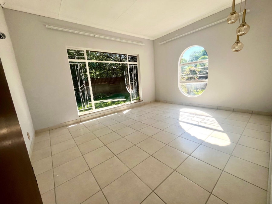 To Let 5 Bedroom Property for Rent in Valhalla Gauteng