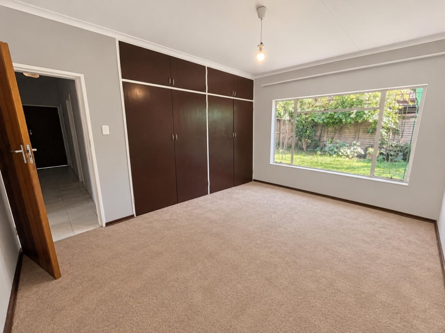 To Let 5 Bedroom Property for Rent in Valhalla Gauteng
