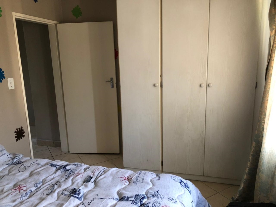 To Let 3 Bedroom Property for Rent in Vorna Valley Gauteng