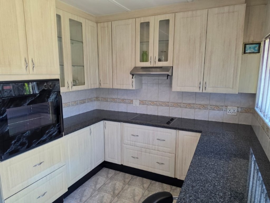 3 Bedroom Property for Sale in Bonaero Park Gauteng