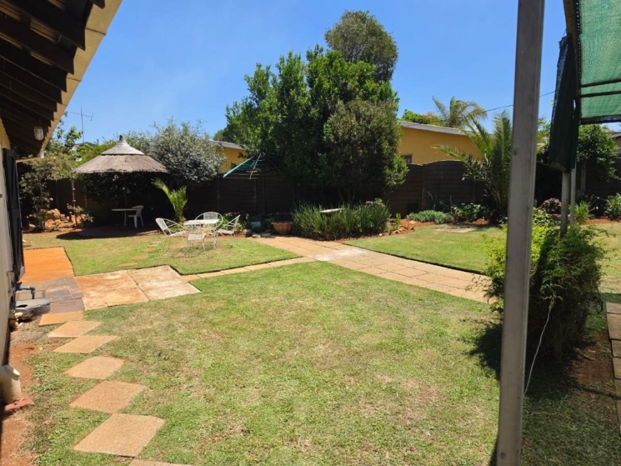 3 Bedroom Property for Sale in Bonaero Park Gauteng