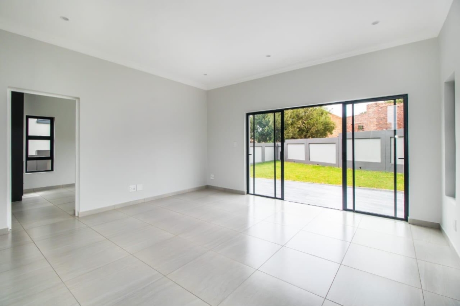  Bedroom Property for Sale in Roodepark Eco Estate Gauteng
