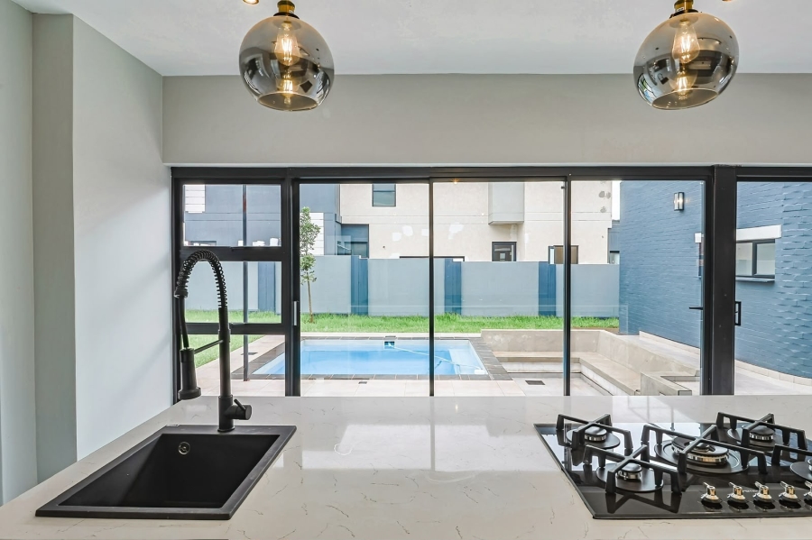  Bedroom Property for Sale in Roodepark Eco Estate Gauteng