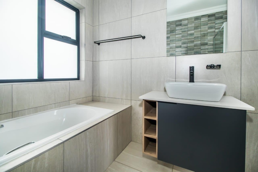  Bedroom Property for Sale in Roodepark Eco Estate Gauteng