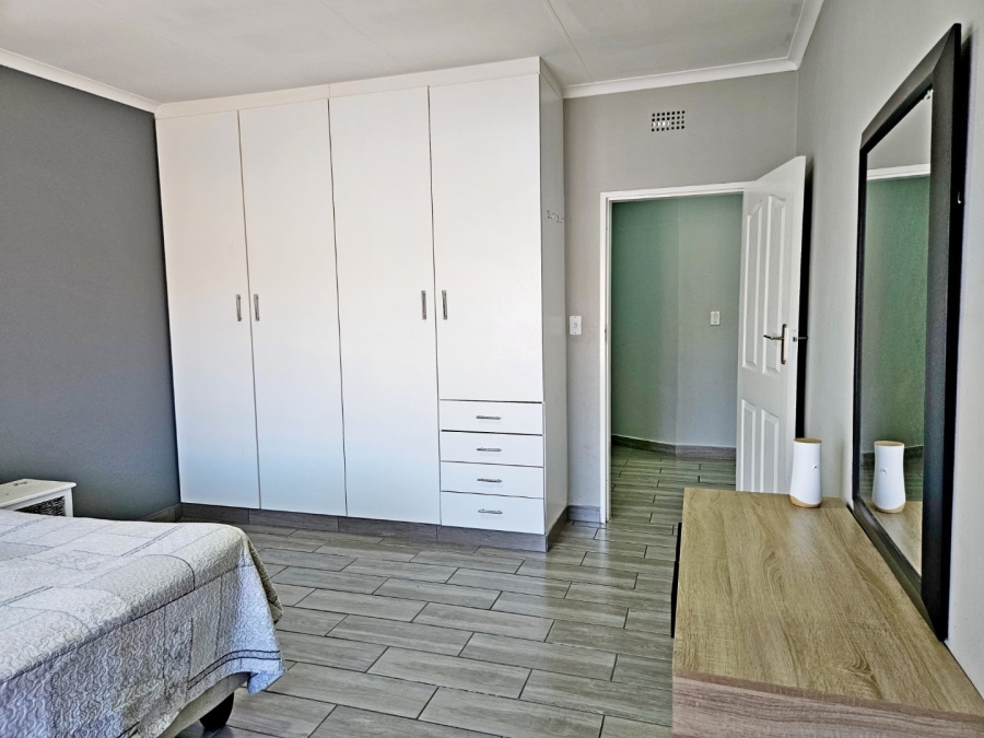 2 Bedroom Property for Sale in Birchleigh Gauteng