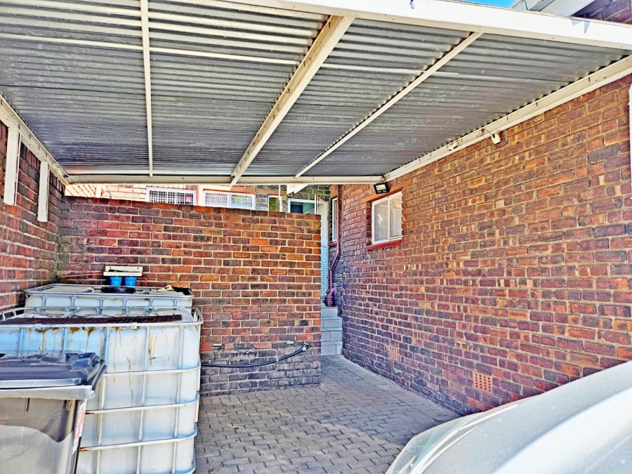 2 Bedroom Property for Sale in Birchleigh Gauteng