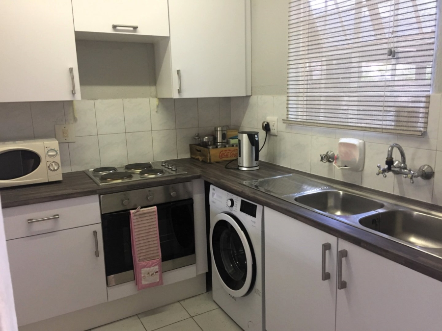 To Let 2 Bedroom Property for Rent in Lynnwood Glen Gauteng