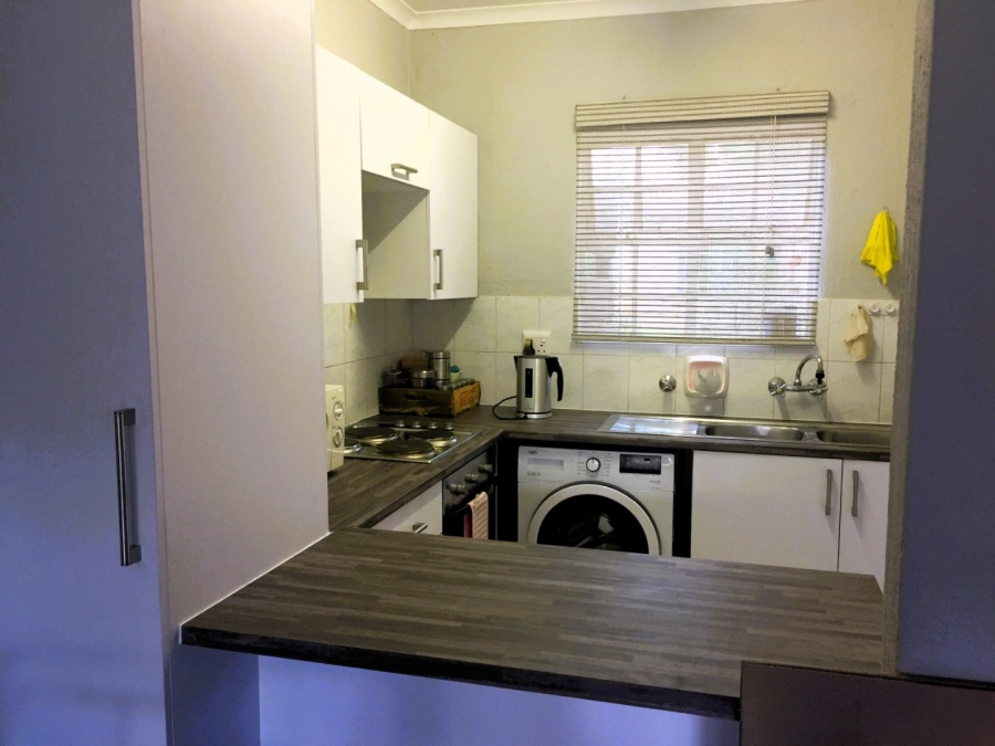 To Let 2 Bedroom Property for Rent in Lynnwood Glen Gauteng