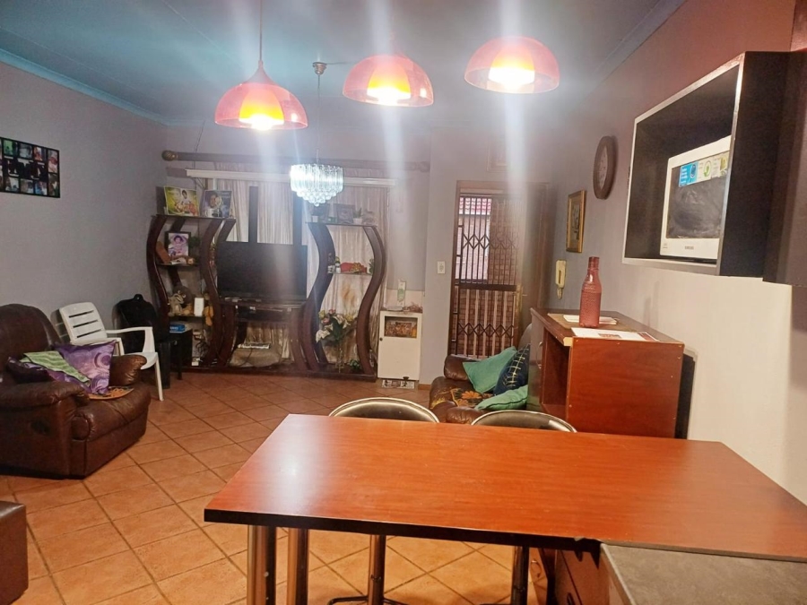 2 Bedroom Property for Sale in Highveld Gauteng