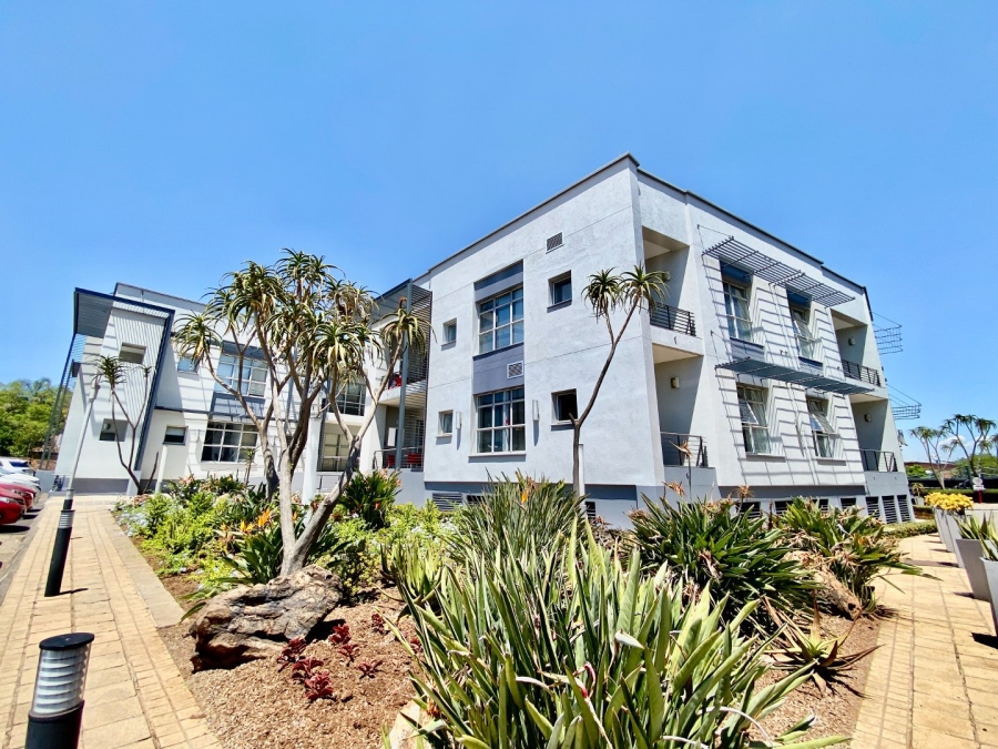 To Let Commercial Property for Rent in Die Hoewes Gauteng
