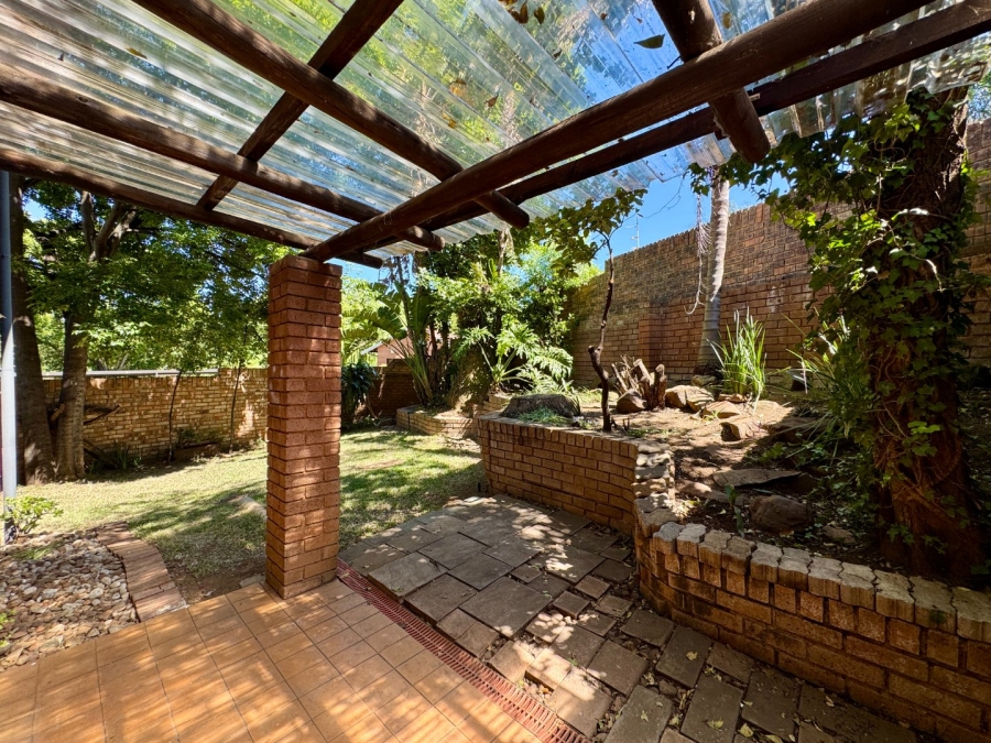 3 Bedroom Property for Sale in Pretorius Park Gauteng